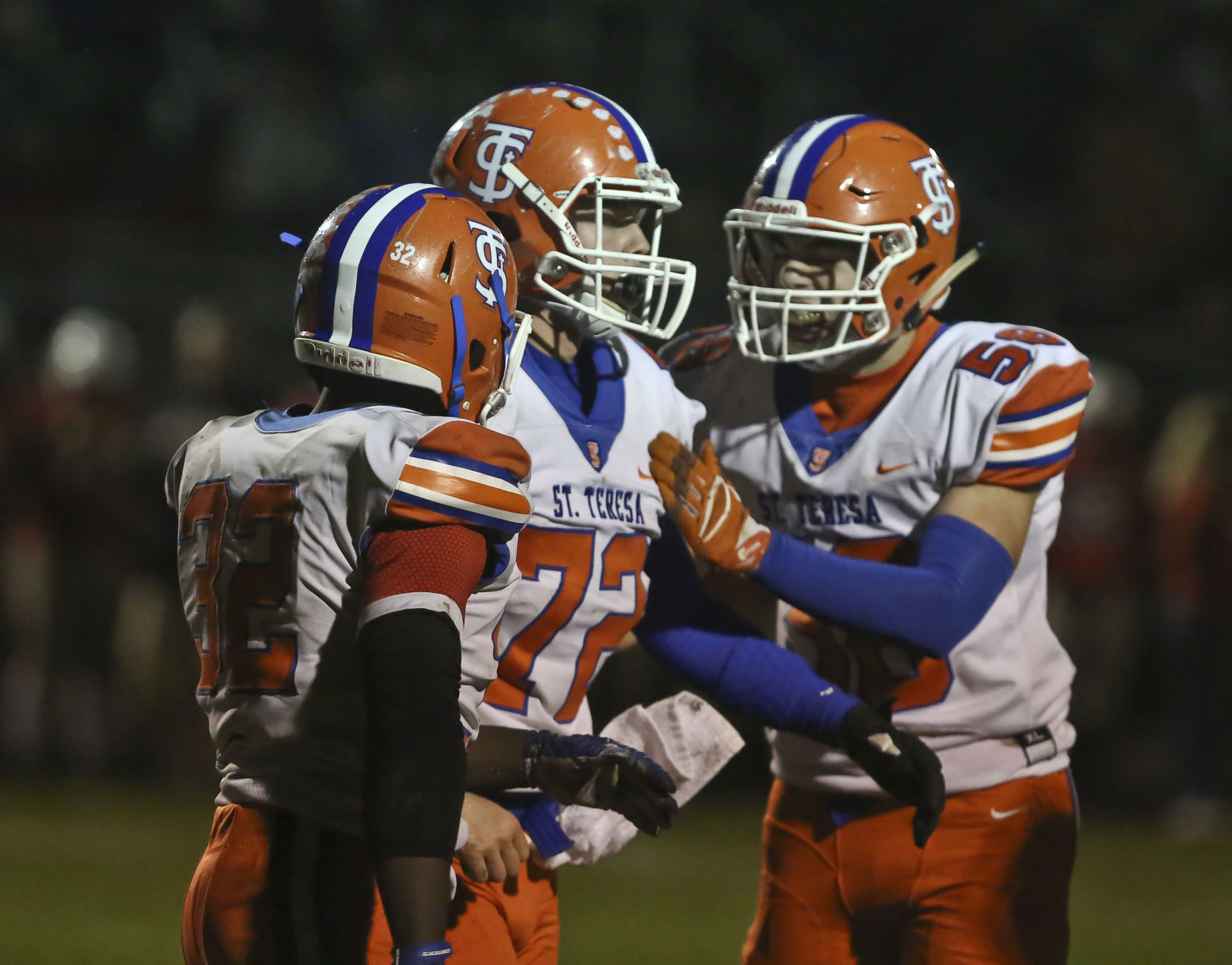 St Teresa over Warrensburg-Latham 17 10.12.18.JPG